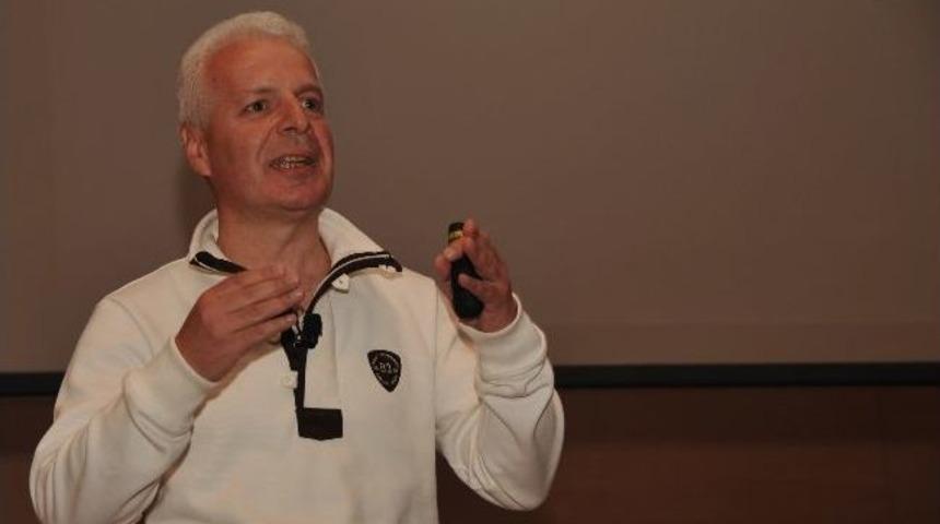 &lsquo;orta Asya&rsquo;dan Osmanlıya T&uuml;rklerde Portre&rsquo; Konferansı