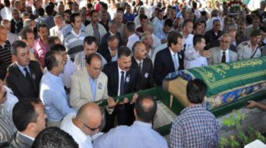 Duayen Gazeteci, Yazar İsa Aydın Toprağa Verildi