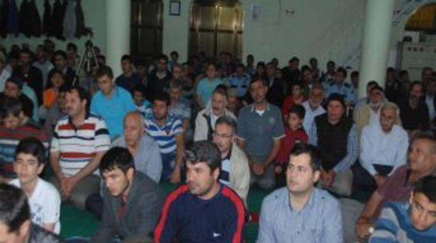 Reyhanlılar Regaip Kandili'nde Birlik Ve Huzur I&ccedil;in Dua Etti