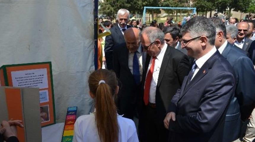 &Ouml;ğrencilerin Eserleri G&ouml;r&uuml;c&uuml;ye &Ccedil;ıktı