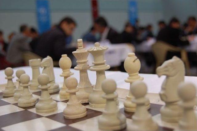 Tatvan&rsquo;da Satran&ccedil; Turnuvası 3