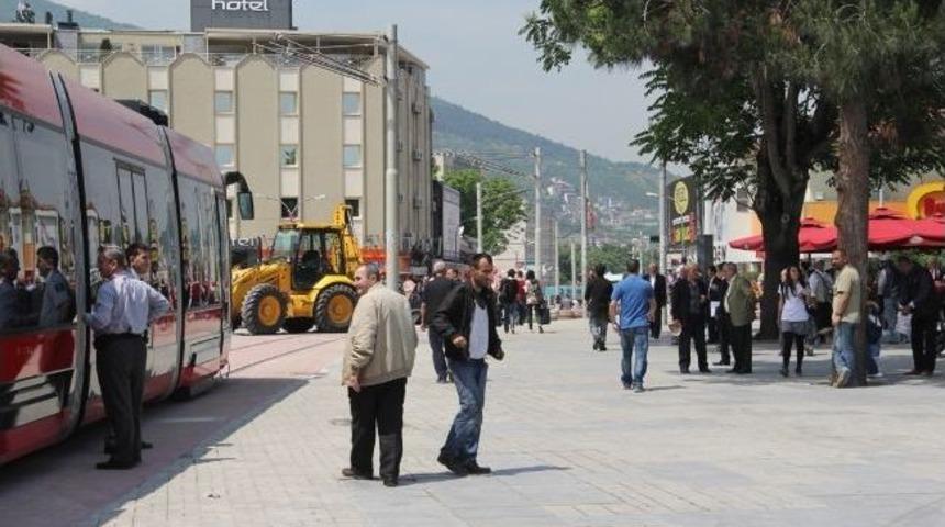 Bursalılar Yerli Tramvayın Yeşil Beyaz Olmasını İstiyor