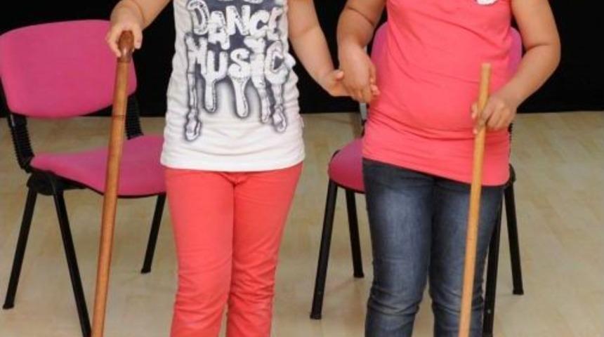 'K&ouml;r Ve K&ouml;t&uuml;r&uuml;m' Şiirine Canlandırma