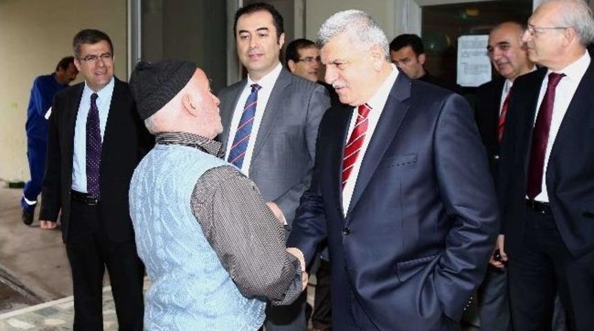 Karaosmanoğlu Nuh &Ccedil;imento İş&ccedil;isiyle Buluştu