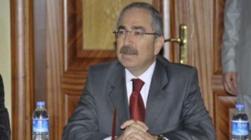 Vali Yaman; &ldquo;insanlığı Tehdit Eden &Ccedil;evre Sorunlarının &Ccedil;&ouml;z&uuml;m&uuml;nde Temel İlke, Doğayı Korumak Ve Kollamak Olmalıdır&rdquo;