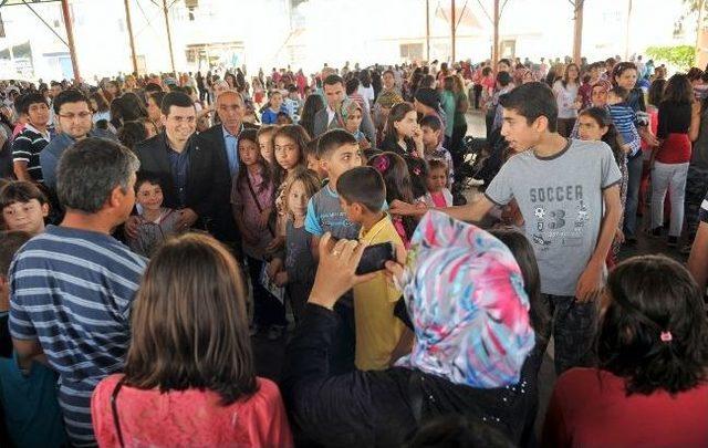 Başkan T&uuml;t&uuml;nc&uuml; Okulların Yıl Sonu Kermeslerine Katıldı 1