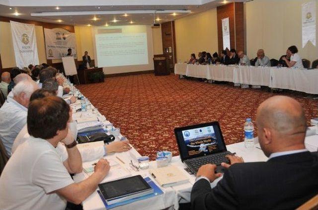 Sel&ccedil;uk, Uluslararası Zirveye Ev Sahipliği Yapıyor 1