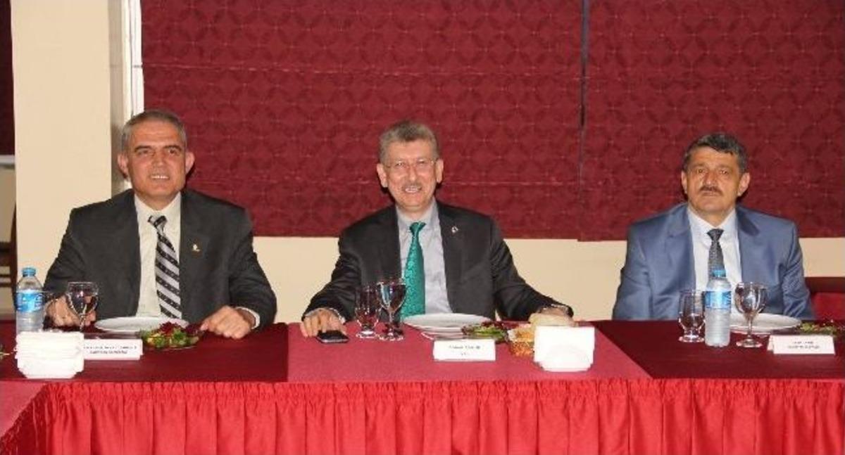 Bartın Valisi Savur Veda Yemeği D&uuml;zenledi