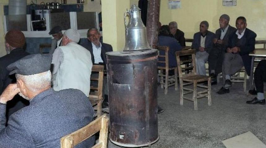 Mayıs Ayında Sobalar Yanıyor