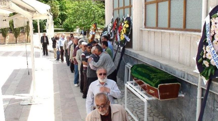 Chp Gediz İl&ccedil;e Başkanı Ahmet Kahraman Efecan Kalbine Yenik D&uuml;şt&uuml;