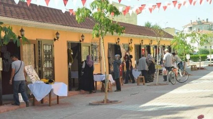 Kadın Emek Pazarı &Uuml;&ccedil;&uuml;nc&uuml; Sezonunu A&ccedil;ıyor