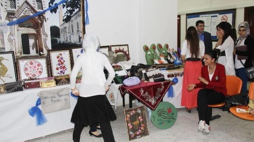 Silvan&rsquo;da &Ccedil;alışan Kadınlar Kermes D&uuml;zenledi