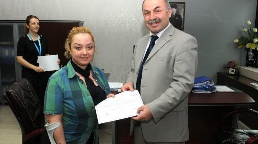 Diksiyon Kursunu Bitirenlere Belge