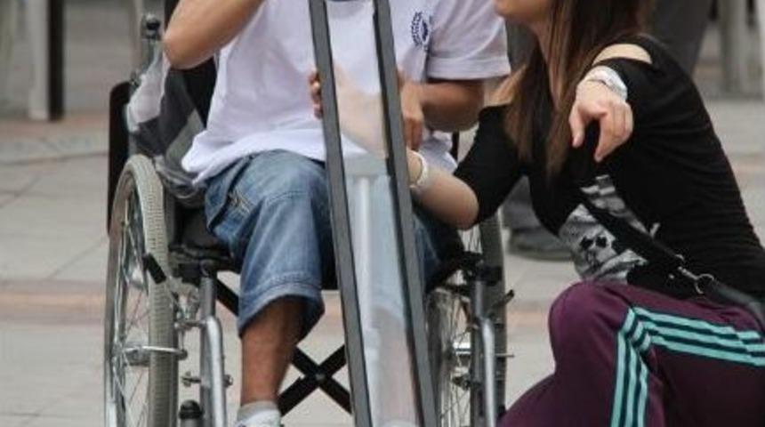 Gaziemir'de Engelsiz Turnuva Coşkusu