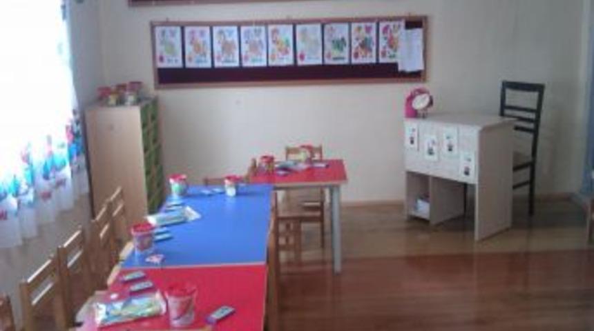 Fak&uuml;lte &Ouml;ğrencilerinden Miniklere Unutulmayacak Hediye