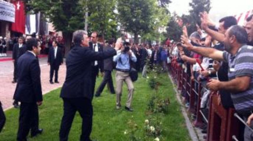 Cumhurbaşkanı Gül, Kayseri Valiliği'ni Ziyaret Etti