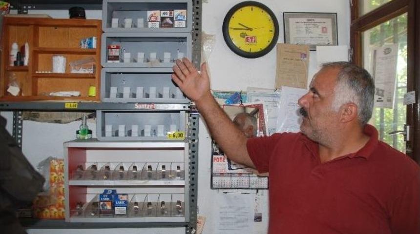 İki Marketten De Sigara &Ccedil;aldılar