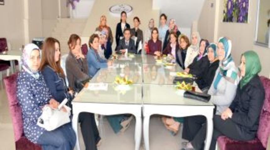 AKAD'ın D&uuml;zenlediği Uygulamalı Girişimcilik Eğitimi Tamamlandı