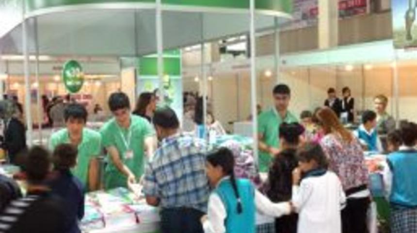 Velilere Fuar Tavsiyesi: &Ccedil;ocukların Tatil Kitaplarını Şimdiden Alın