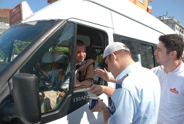 Rize&rsquo;de S&uuml;r&uuml;c&uuml;lere Emniyet Kemeri Denetimi 1