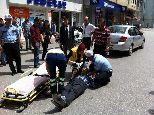 Otomobil Bisiklete &Ccedil;arptı: 1 Yaralı 1