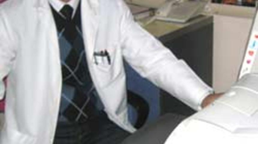 Oğlunun Kahramanı Oldu