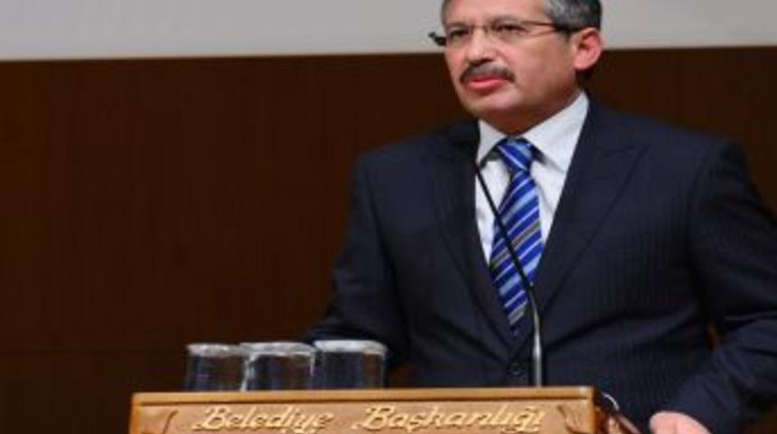 Kur&rsquo;an N&uuml;zul&uuml;n&uuml;n Medine D&ouml;nemi Sempozyumu Başladı