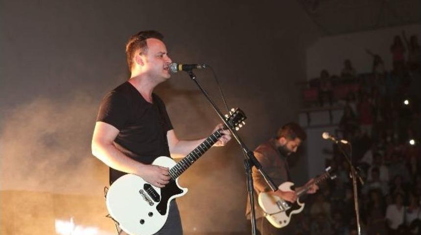 Grup 84, Adıyaman &Uuml;niversitesi&rsquo;nde Konser Verdi