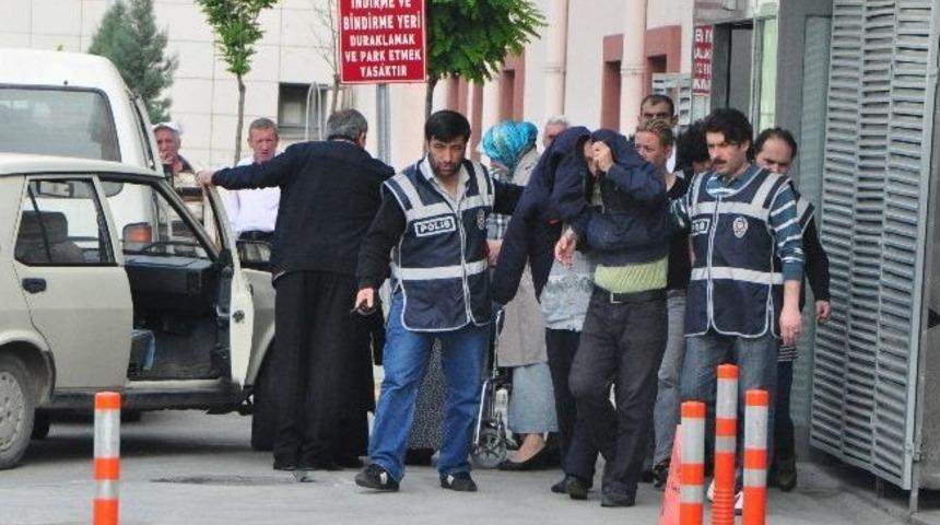 Sakarya Polisinden Eş Zamanlı Fuhuş Operasyonu