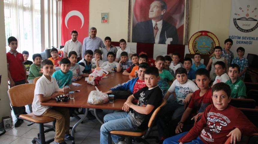 Anafen&rsquo;li K&uuml;&ccedil;&uuml;k &Ouml;ğrencilerden Anlamı B&uuml;y&uuml;k Yardım