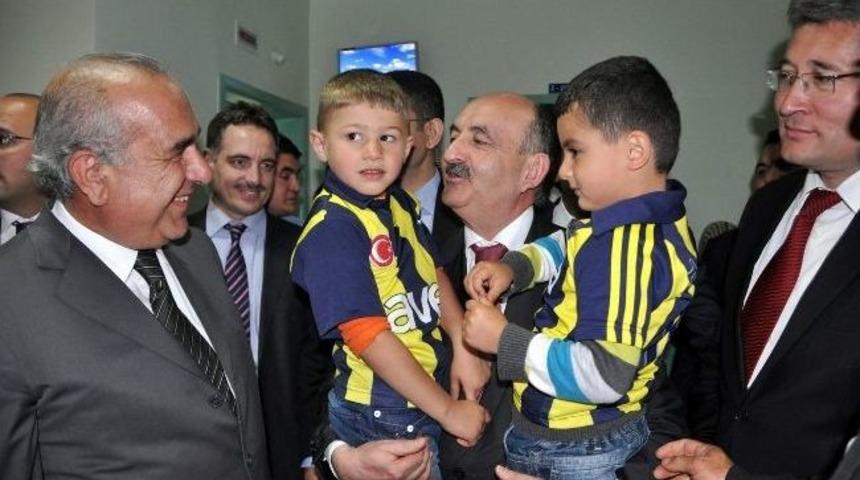 M&uuml;ezzinoğlu: ''hastane Yapmak &Ccedil;ok Kolay Ama Doktor Bulamıyoruz''