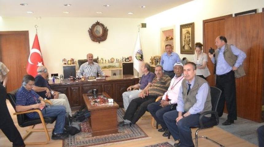 23 Kişilik Yabancı Heyet Başkan Aşkın'ı Ziyaret Etti