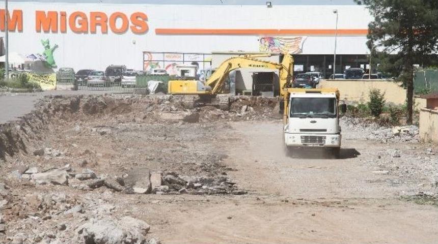 Diyarbakır&rsquo;da &Ccedil;ok Katlı Otopark Yapımı