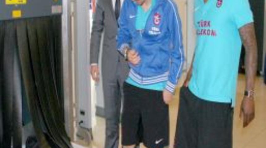 Trabzonspor, Galatasaray Ma&ccedil;ı I&ccedil;in İstanbul&rsquo;a Gitti