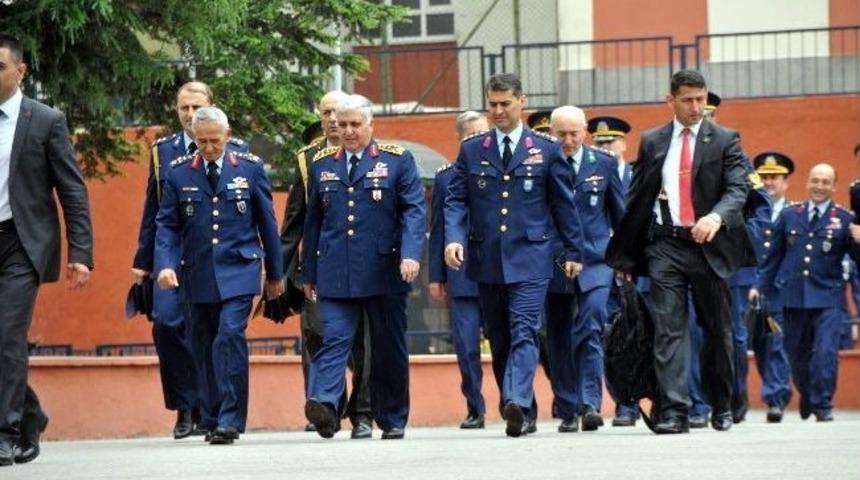 Genelkurmay Başkanı, Askeri Liseyi Denetledi, Havacı &Ouml;ğrencilerle Yemek Yedi