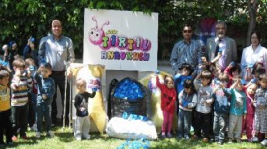 Minik &Ouml;ğrencilerin &Ouml;rnek Davranışı