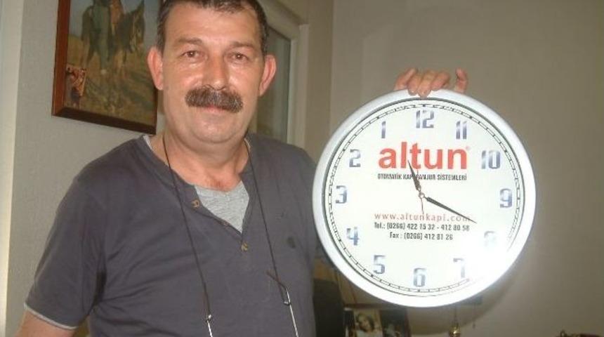 Tersine &Ccedil;alışan Saatler G&uuml;ld&uuml;r&uuml;yor