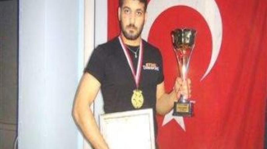 Be&uuml; &Ouml;ğrencisi Milli Takıma Se&ccedil;ildi