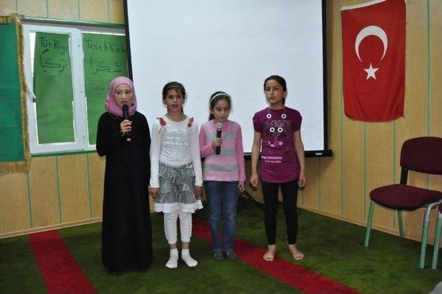 Protokol &Uuml;yelerinden Suriyeli &Ccedil;ocuklara Ziyaret 2