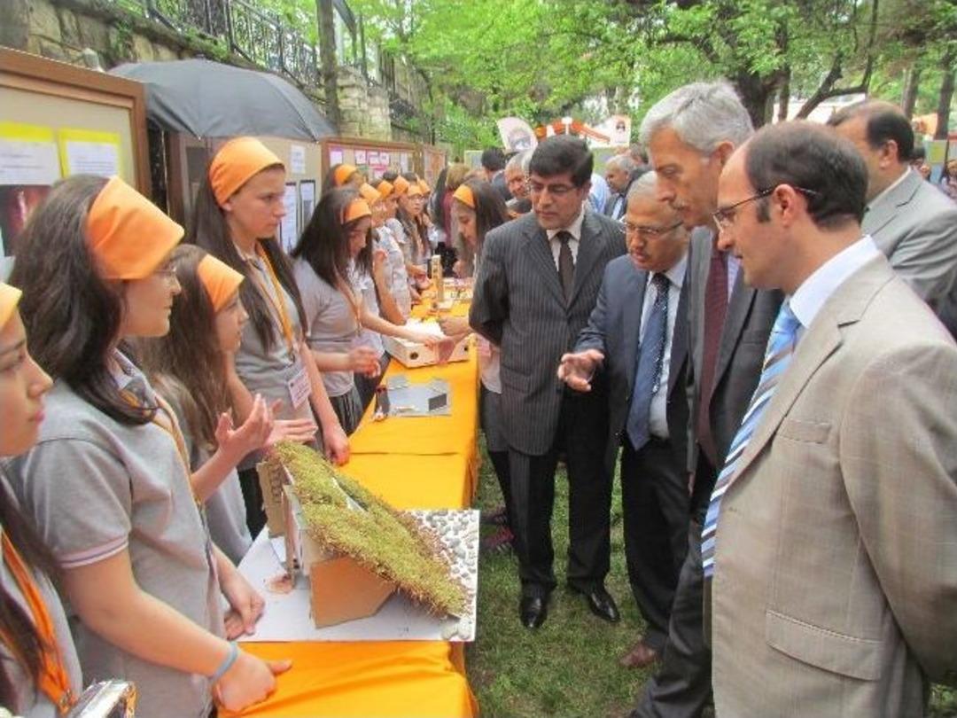 Kız Meslek Lisesi&rsquo;nde T&uuml;bitak Bilim Fuarı
