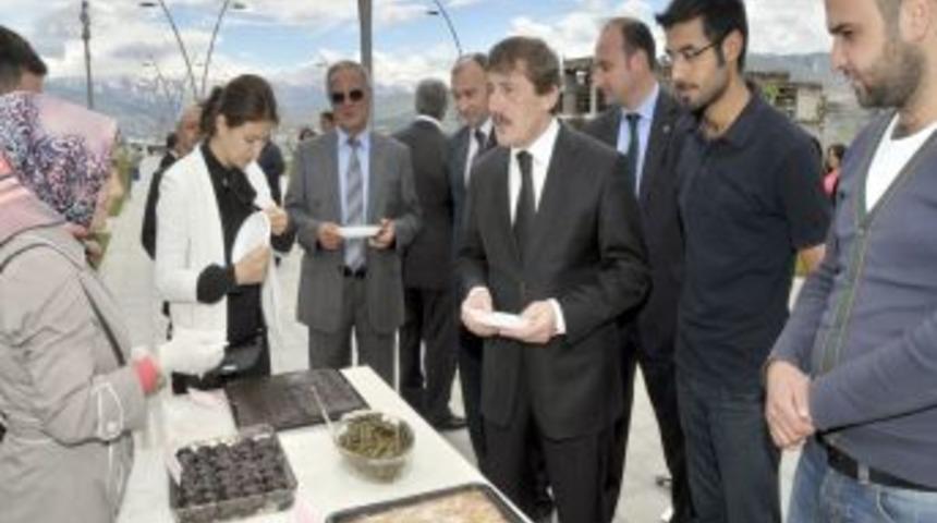 Erzincan &Uuml;niversitesi Kimya Kul&uuml;b&uuml;'nden Kermes