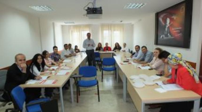 Sakarya'da Sağlık Personeline Standart Eğitimi Verildi