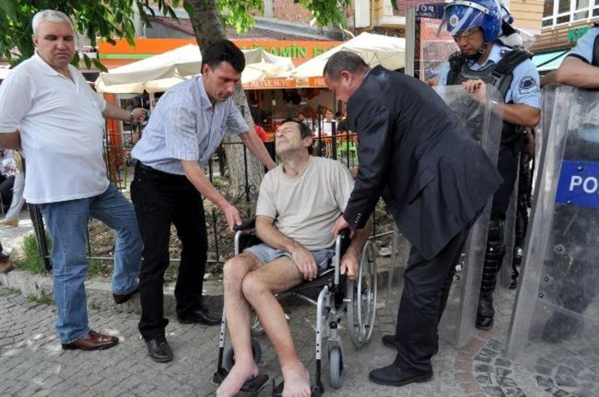 Protesto Yapan Gruba Vatandaş Tepkisi