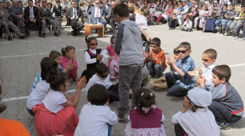 &Ccedil;elikhan Atat&uuml;rk İlkokulu'nda Okuma Bayramı