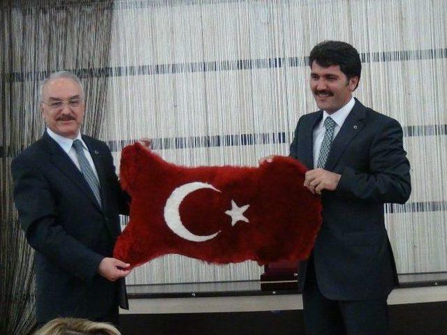 Vali Yenig&uuml;n Erzincan&rsquo;a Veda Etti 1