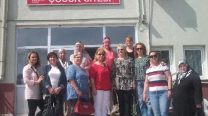 Mhp Kadın Kolları&rsquo;ndan &Ccedil;ocuk Esirgeme Kurumu&rsquo;na Ziyaret