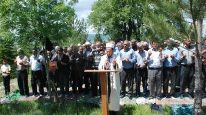 Aydıncık'ta Yağmur Ve Ş&uuml;k&uuml;r Duası