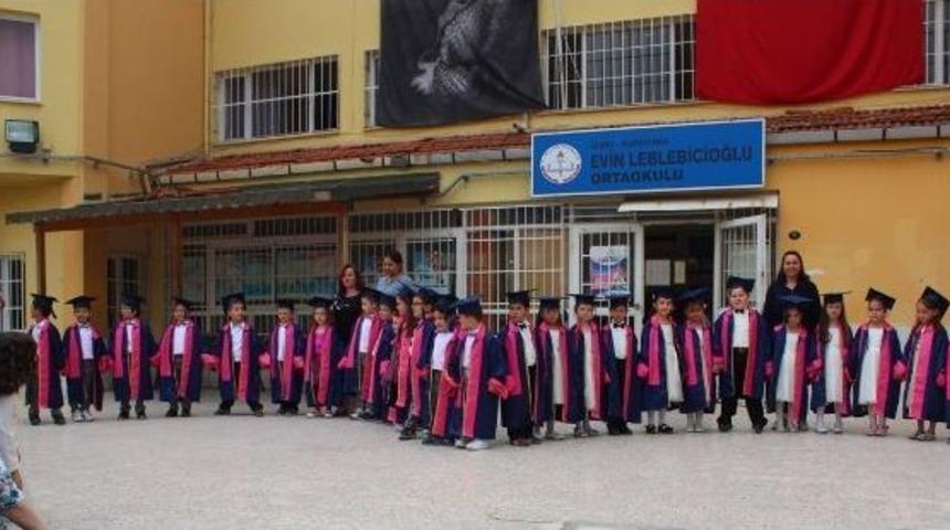 Anasınıfı Öğrencileri Kep Giydi