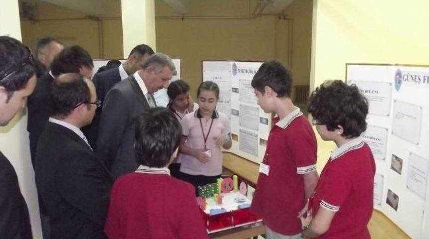 Ayvalık&rsquo;taki Bilim Fuarı&rsquo;na Yoğun İlgi