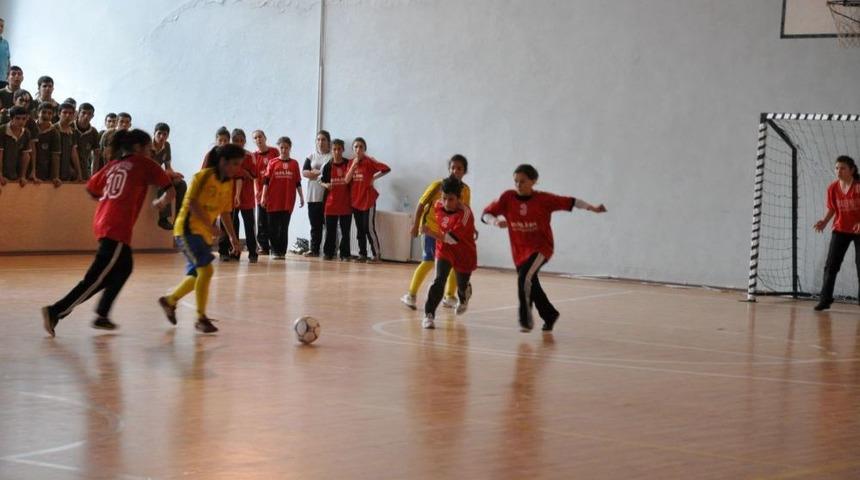 1. Kız Futsal Turnuvası D&uuml;zenlendi